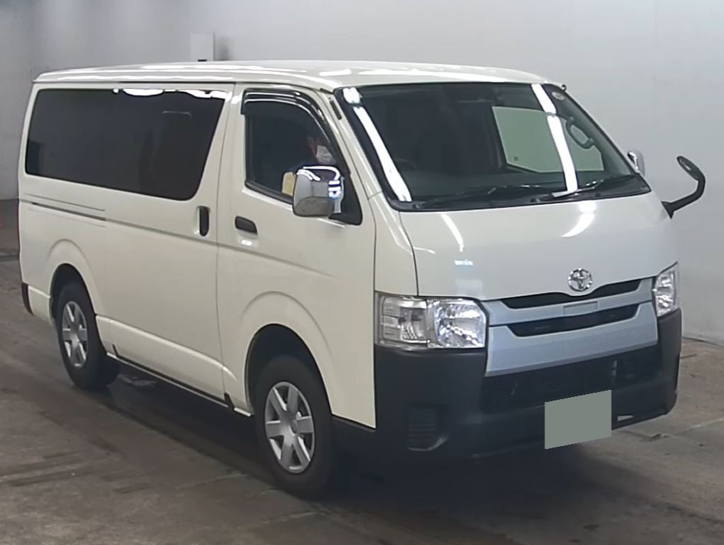 TOYOTA HIACE