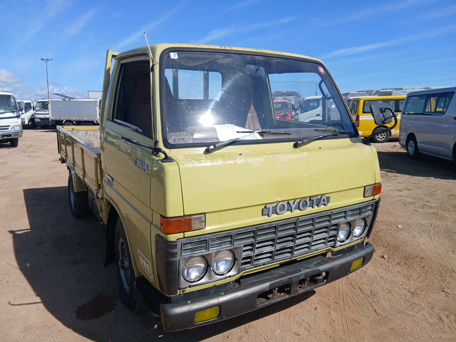 TOYOTA DYNA